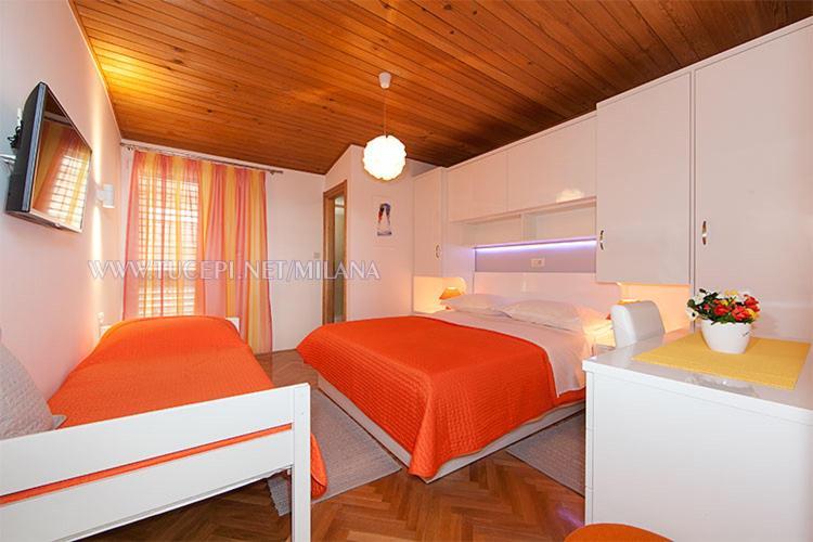 Apartments Milana Tucepi Ngoại thất bức ảnh
