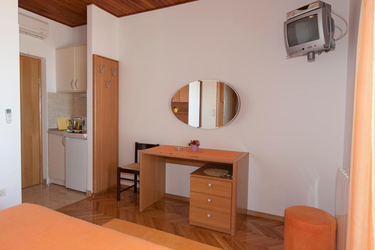 Apartments Milana Tucepi Ngoại thất bức ảnh